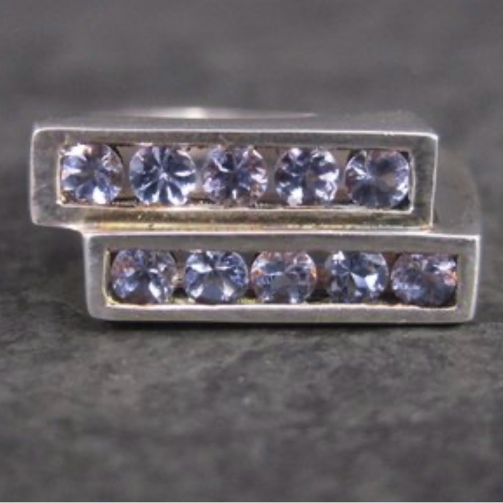 Elegant Rare Vintage Blueish purple Sterling Silver Market 925.
